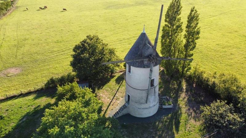 Moulin A Vent Le Champ Du Trail Villa Saint-Cyr-des-Gats Exteriör bild